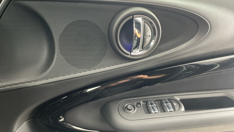 MINI Clubman 1.5 Cooper Shadow Edition 6dr Petrol Estate